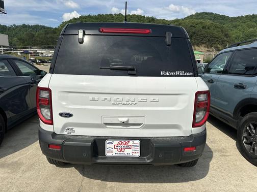 Oxford White 2025 Ford Bronco Sport Outer Banks