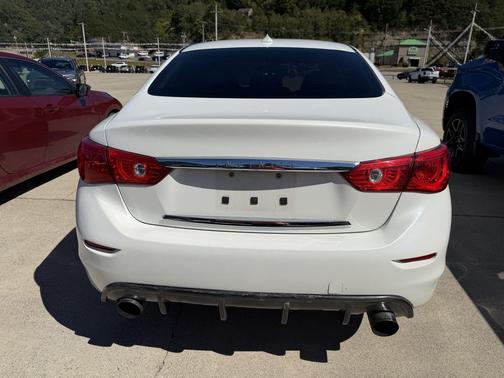 Majestic White 2017 INFINITI Q50 3.0t Signature Edition