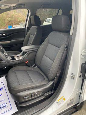 2023 GMC Acadia AWD SLE