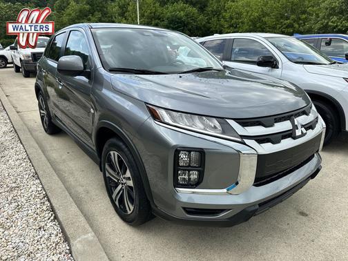 Mercury Gray Metallic 2026 Mitsubishi Outlander Sport 2.0 ES