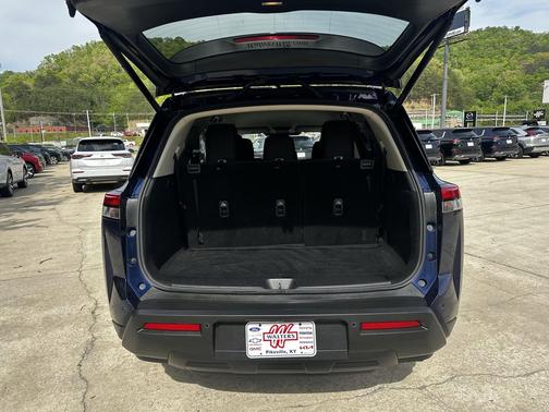 Deep Ocean Blue Pearl 2025 Nissan Pathfinder SV 4WD