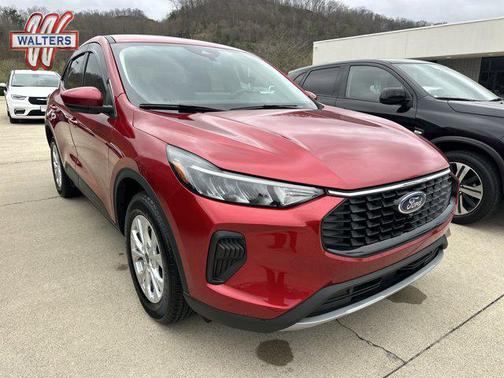 Rapid Red Metallic Tinted Clearcoat 2023 Ford Escape Active