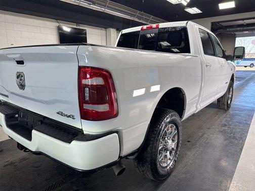 Bright White Clearcoat 2024 RAM 2500 Laramie Crew Cab 4x4 6'4' Box