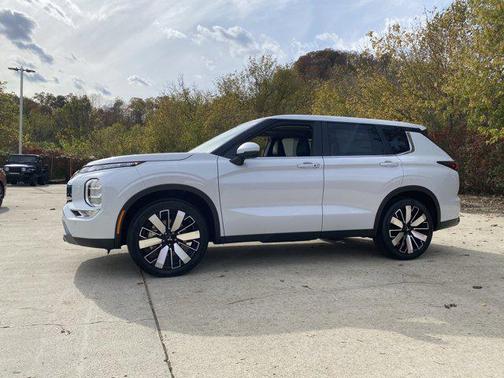 2025 Mitsubishi Outlander SE 2.5 S-AWC