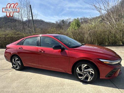 2025 Hyundai ELANTRA Sport