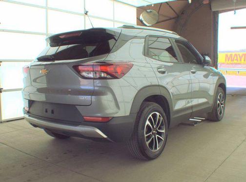 Sterling Gray Metallic 2025 Chevrolet Trailblazer LT