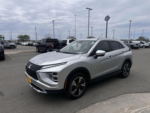 Alloy Silver Metallic 2025 Mitsubishi Eclipse Cross SE