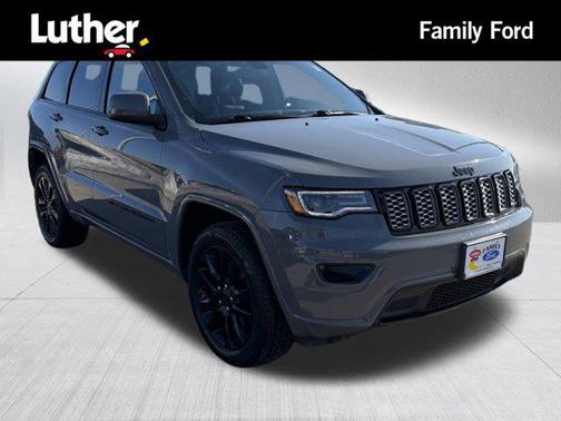 2022 Jeep Grand Cherokee Laredo