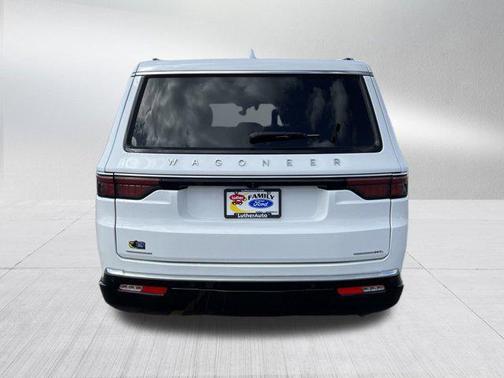 2023 Jeep Wagoneer L Series II 4x4