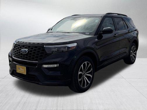 Agate Black Metallic 2023 Ford Explorer ST-Line