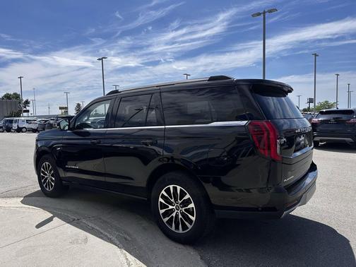 Agate Black Metallic 2025 Ford Expedition Platinum