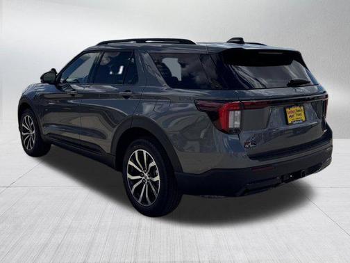 Carbonized Gray Metallic 2026 Ford Explorer ST-Line