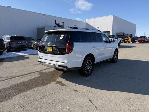 Oxford White 2025 Ford Expedition Platinum