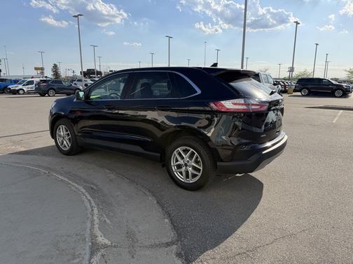 Agate Black Metallic 2024 Ford Edge SEL
