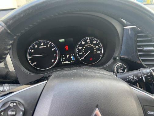 2016 Mitsubishi Outlander SEL