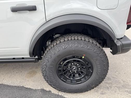 Avalanche Gray 2026 Ford Bronco Big Bend