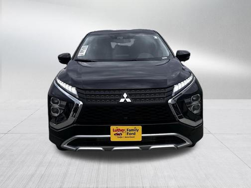 Labrador Black Pearl 2025 Mitsubishi Eclipse Cross SE