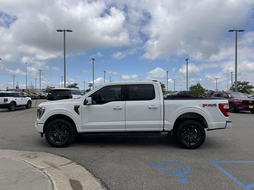 Oxford White 2021 Ford F-150 Lariat