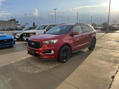 2020 Ford Edge ST