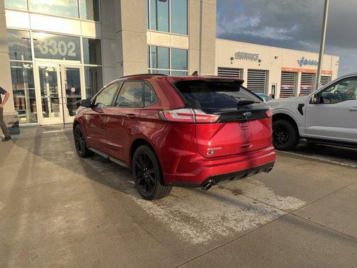 2020 Ford Edge ST