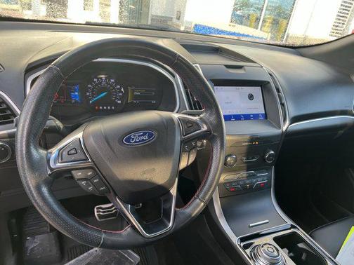 2020 Ford Edge ST