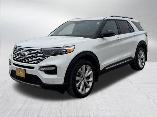 Star White Metallic Tri-Coat 2024 Ford Explorer Platinum