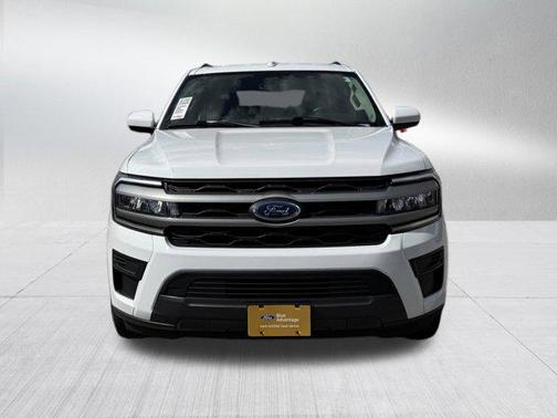 Oxford White 2024 Ford Expedition XLT