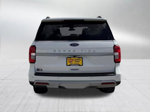 Oxford White 2024 Ford Expedition XLT