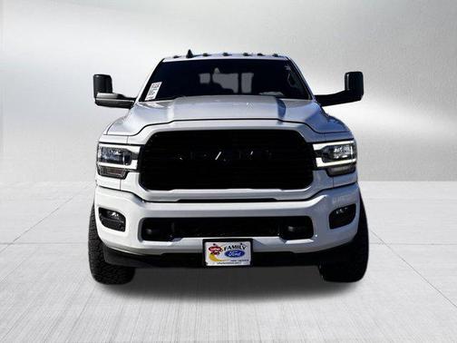 2021 RAM 2500 Laramie Crew Cab 4x4 6'4' Box