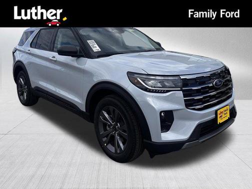 Space White Metallic 2026 Ford Explorer Active