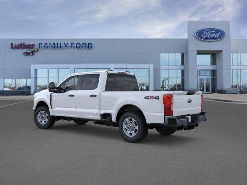 2026 Ford F-350 XLT