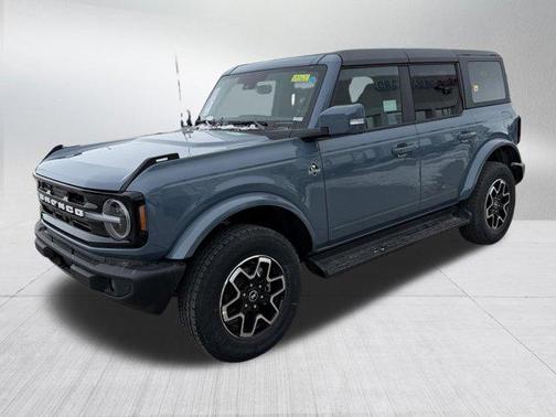 Azure Gray Metallic Tri-Coat 2025 Ford Bronco Outer Banks