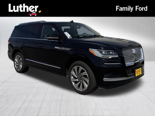 Infinite Black Metallic Clearcoat 2024 Lincoln Navigator Reserve