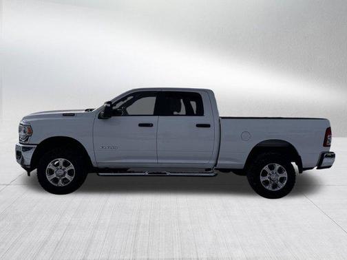 2023 RAM 2500 Big Horn Crew Cab 4x4 6'4' Box