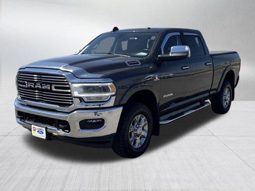 2022 RAM 2500 Laramie Crew Cab 4x4 6'4' Box
