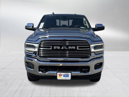 2022 RAM 2500 Laramie Crew Cab 4x4 6'4' Box