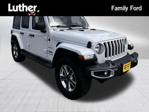 Bright White Clearcoat 2021 Jeep Wrangler Unlimited Sahara