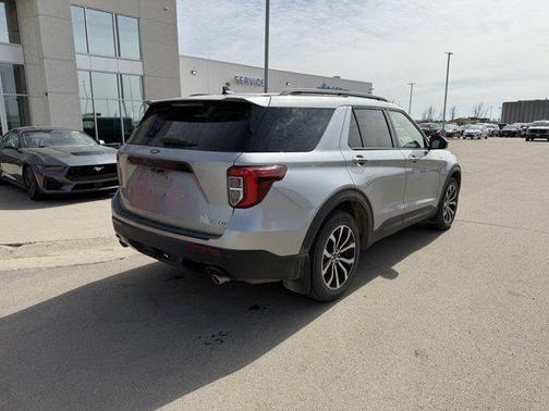 2023 Ford Explorer ST-Line
