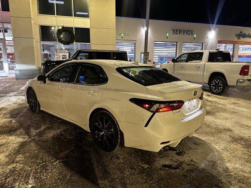 2022 Toyota Camry SE