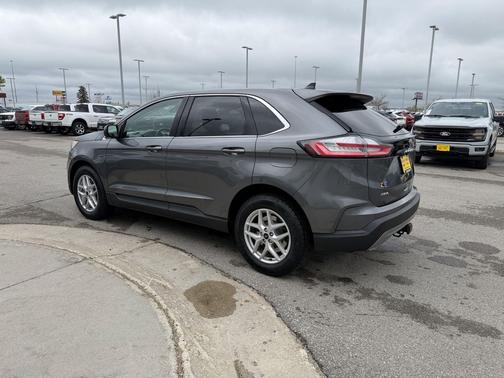 Carbonized Gray Metallic 2023 Ford Edge SEL
