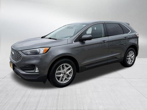 Carbonized Gray Metallic 2023 Ford Edge SEL