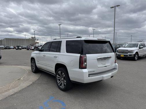White Frost Tricoat 2019 GMC Yukon Denali