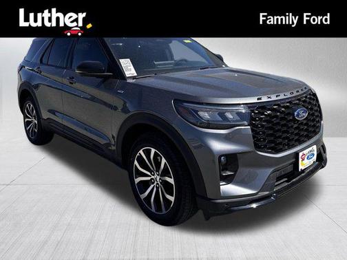 Carbonized Gray Metallic 2026 Ford Explorer ST-Line