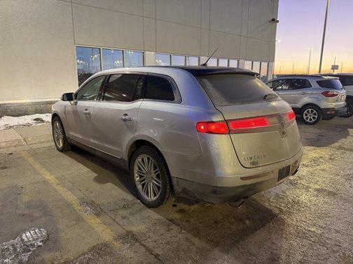 2019 Lincoln MKT Reserve