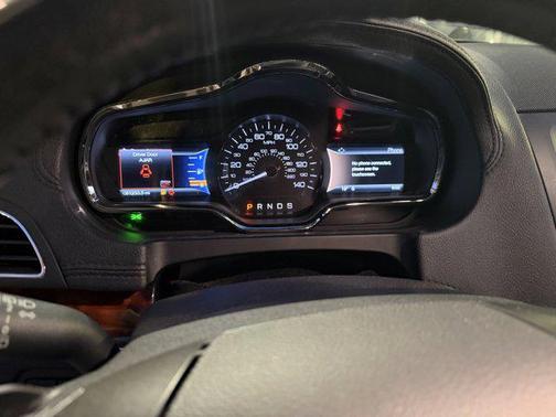 2019 Lincoln MKT Reserve