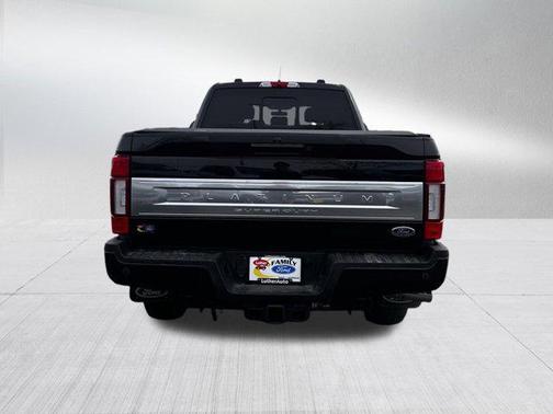 2022 Ford F-350 Platinum