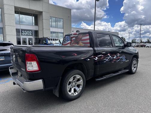 Diamond Black Crystal Pearlcoat 2019 RAM 1500 Big Horn