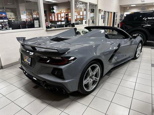 2025 Chevrolet Corvette Stingray w/2LT