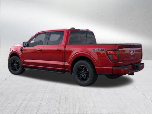 Ruby Red Metallic Tinted Clearcoat 2026 Ford F-150 XLT