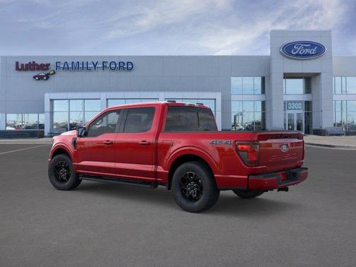 Ruby Red Metallic Tinted Clearcoat 2026 Ford F-150 XLT